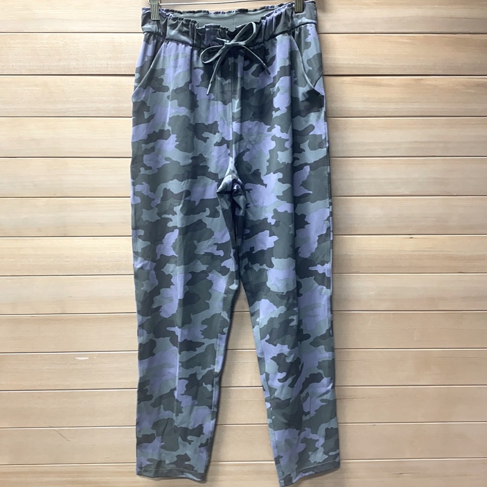 Lululemon "Keep Moving High Rise" Pant Size 6 - Picture 3 of 9